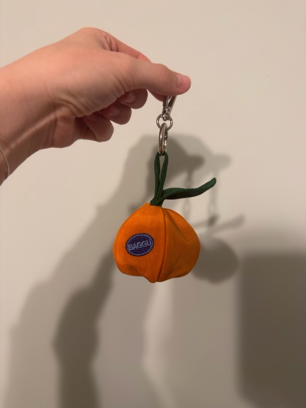 BAGGU Orange Fruit Charm Keyring with Green Stem